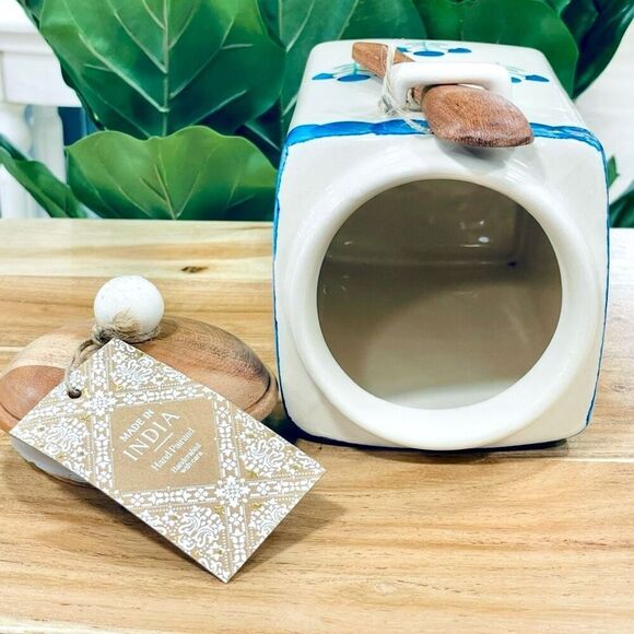 NWT Tik Tok Viral Made in India Artisan Blue Ceramic Canister w Wood Spoon & Lid - Picture 4 of 16